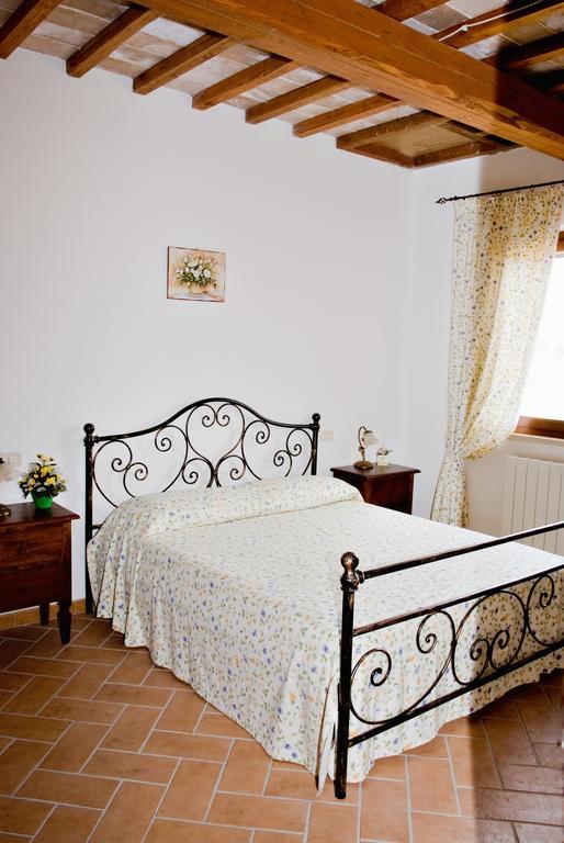 Agriturismo Colle D' Oro Pescia Romana Chambre photo