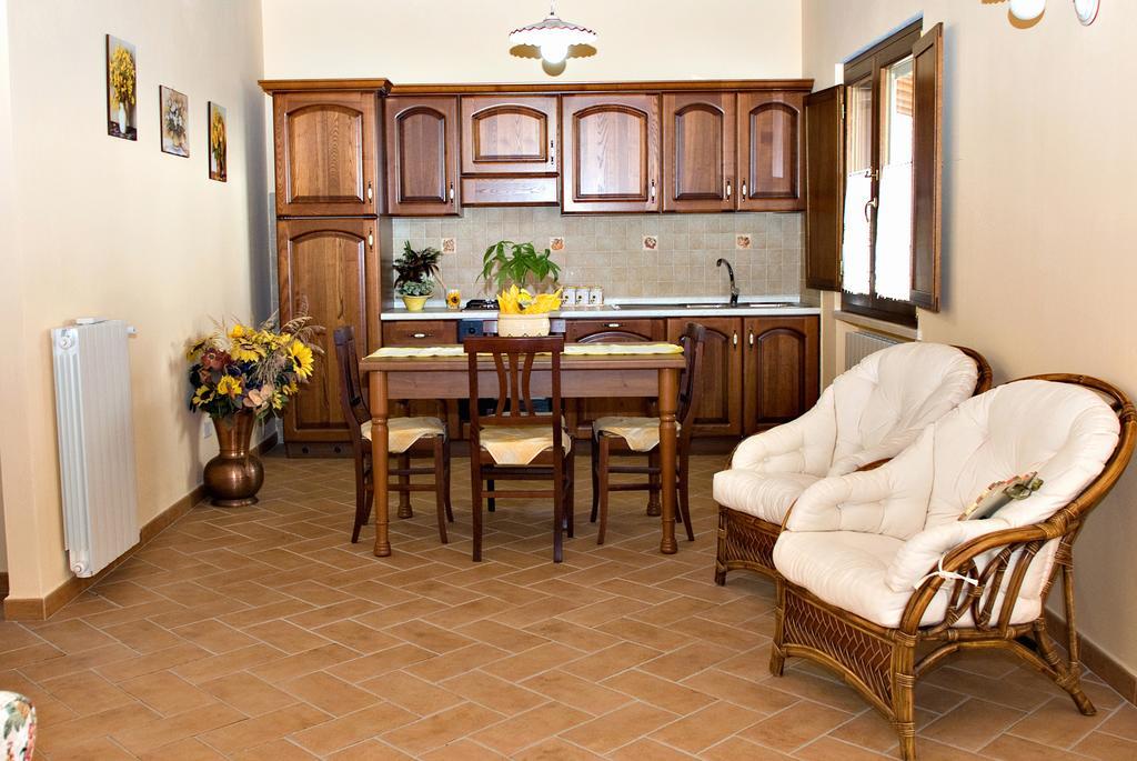 Agriturismo Colle D' Oro Pescia Romana Chambre photo