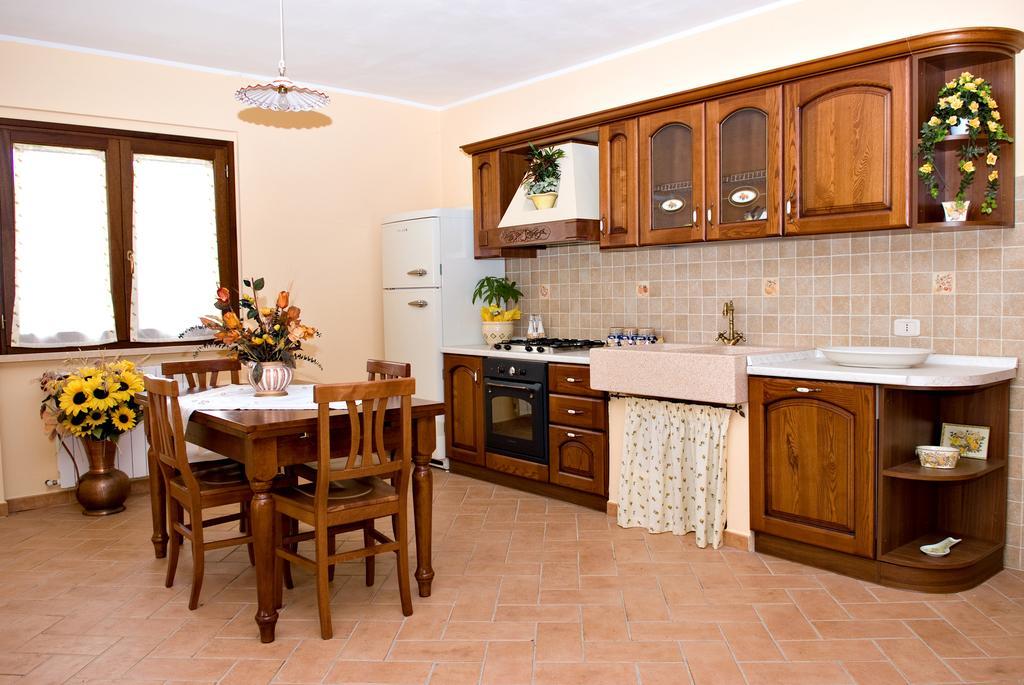 Agriturismo Colle D' Oro Pescia Romana Chambre photo
